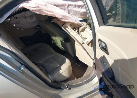 2015 Chevrolet Malibu 1Lt z USA, uszkodzony, nr VIN 1G11C5SL5FF111027